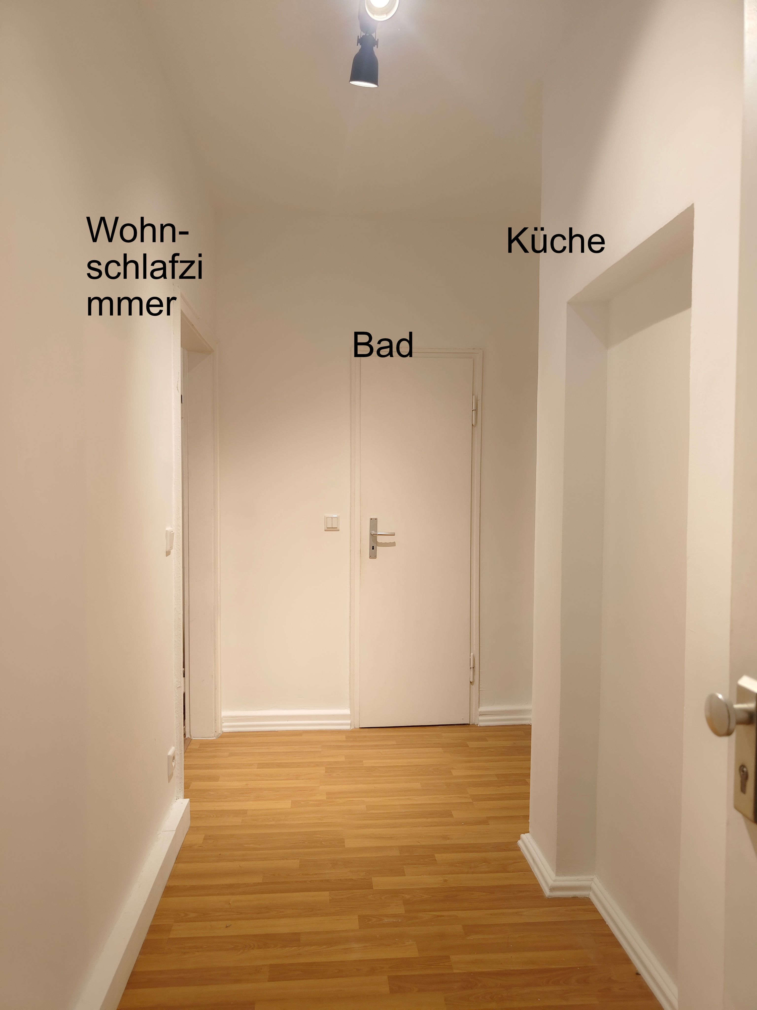Single Apartment With Kitchen And Two Balconies - 3