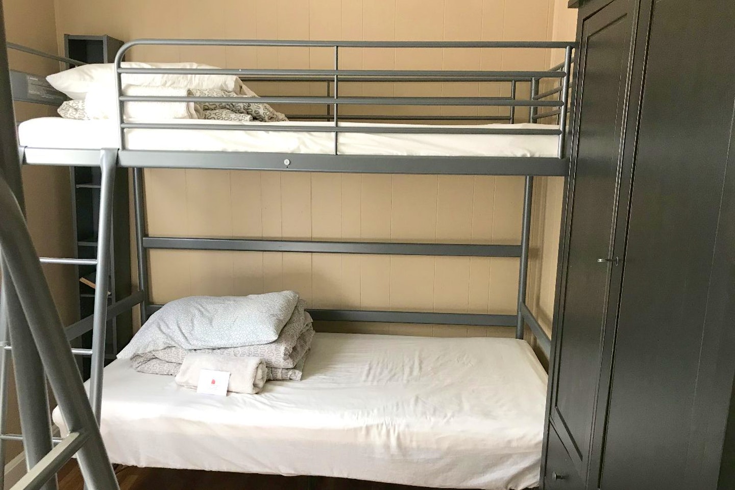  Bed In A 2-Bed Gender Separated Room  -  Big Modern House w/ Backyard  - Gallery -  12