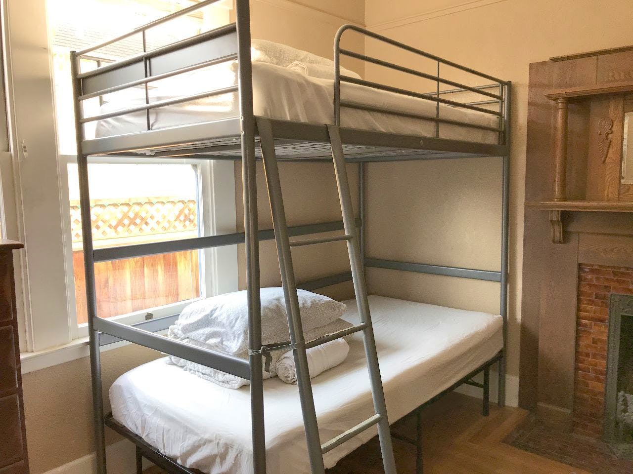  Bed In A 3-Bed Gender Separated Room  -  Big Modern House w/ Backyard  - Gallery -  3