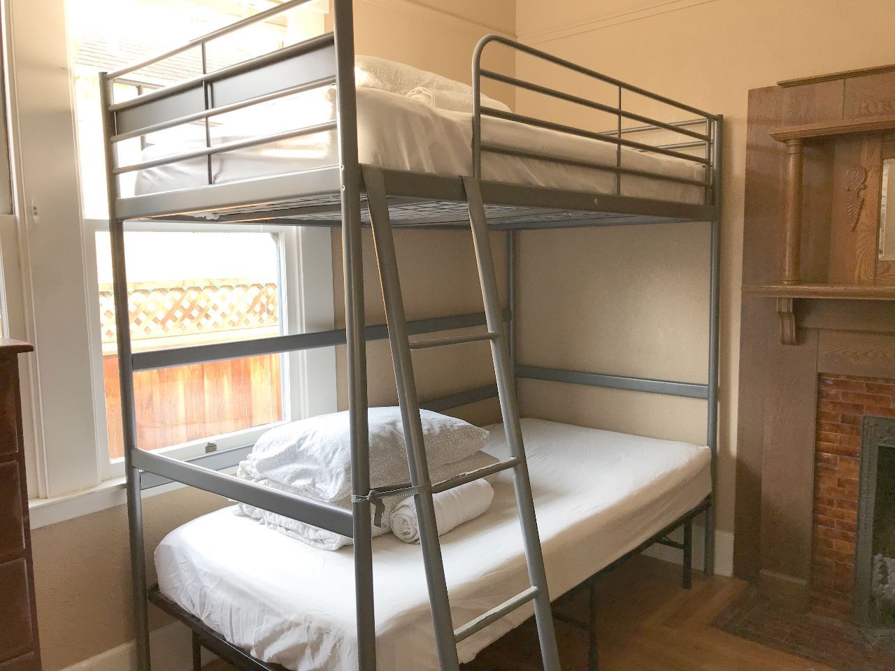  Bed In A 3-Bed Gender Separated Room  -  Big Modern House w/ Backyard  - Gallery -  4