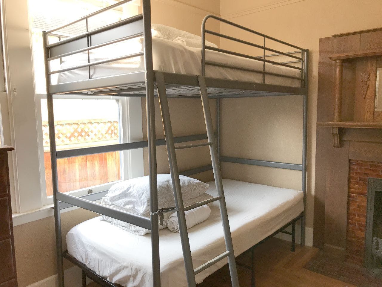  Bed In A 3-Bed Gender Separated Room  -  Big Modern House w/ Backyard  - Gallery -  2