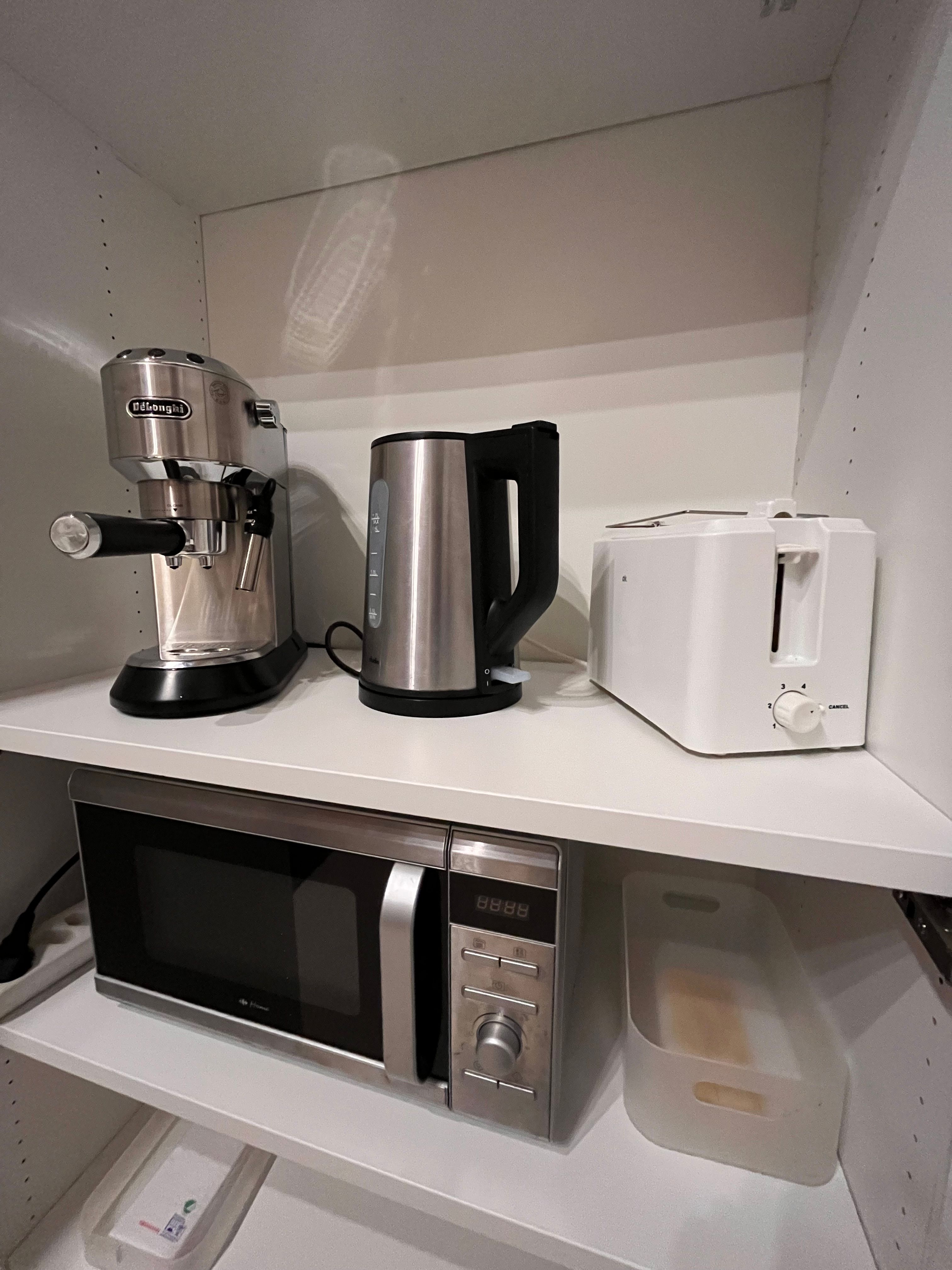 ***Modern Apartment In A Central Location*** - 19