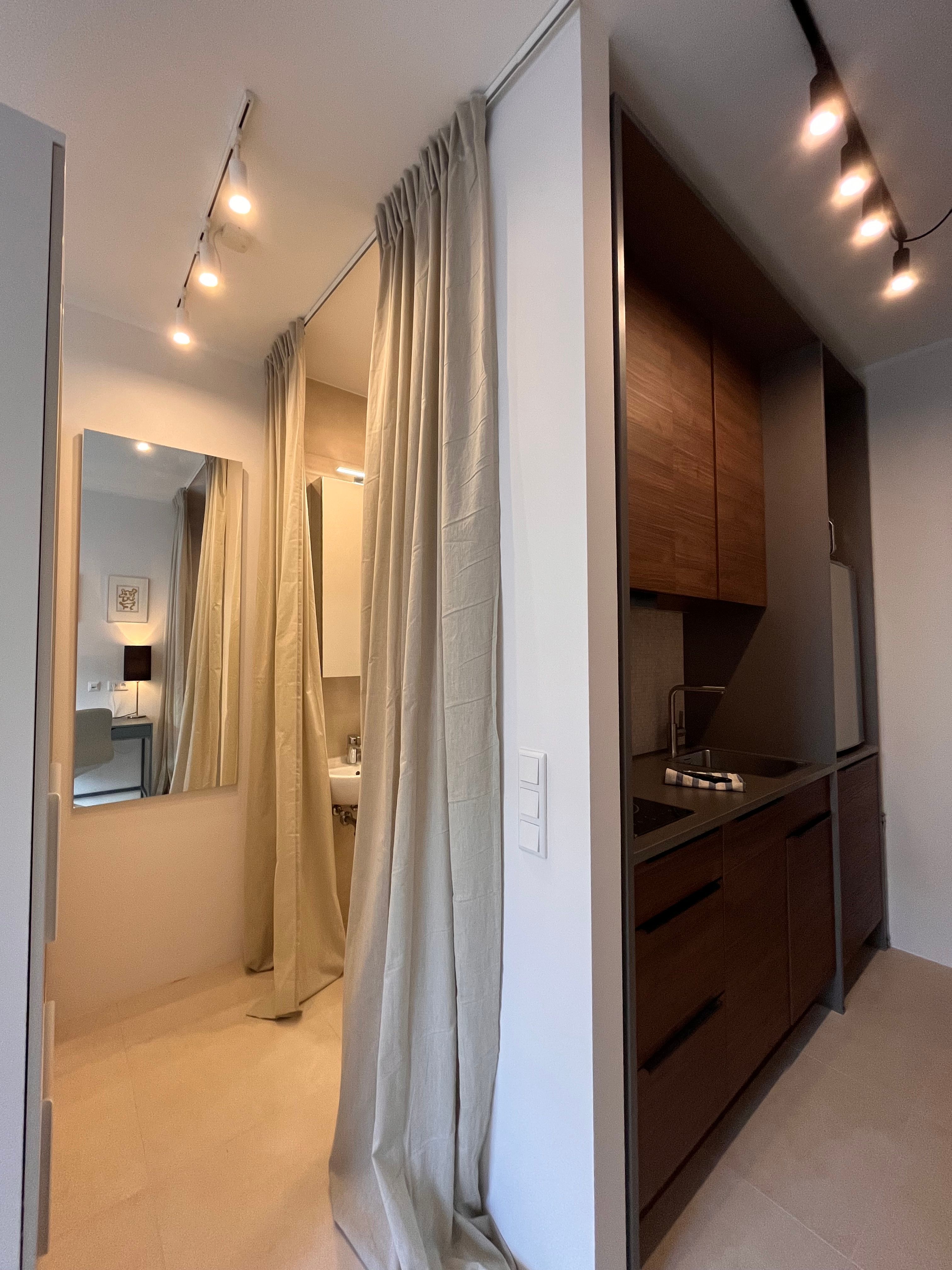 ***Modern Apartment In A Central Location*** - 20