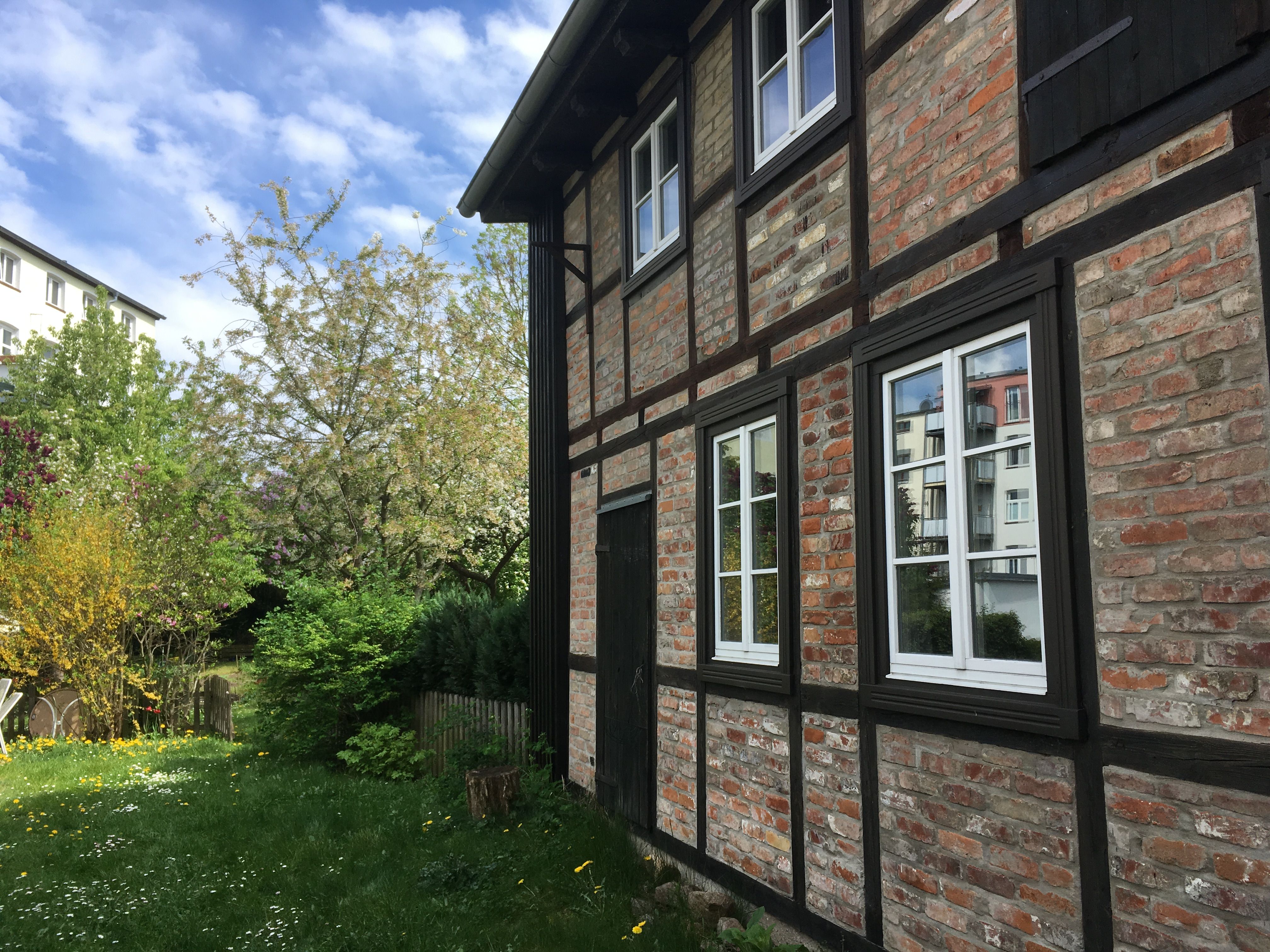 Your Start In Schwerin, Charming Living: Stylish Farmhouse In Feldstadt - 9
