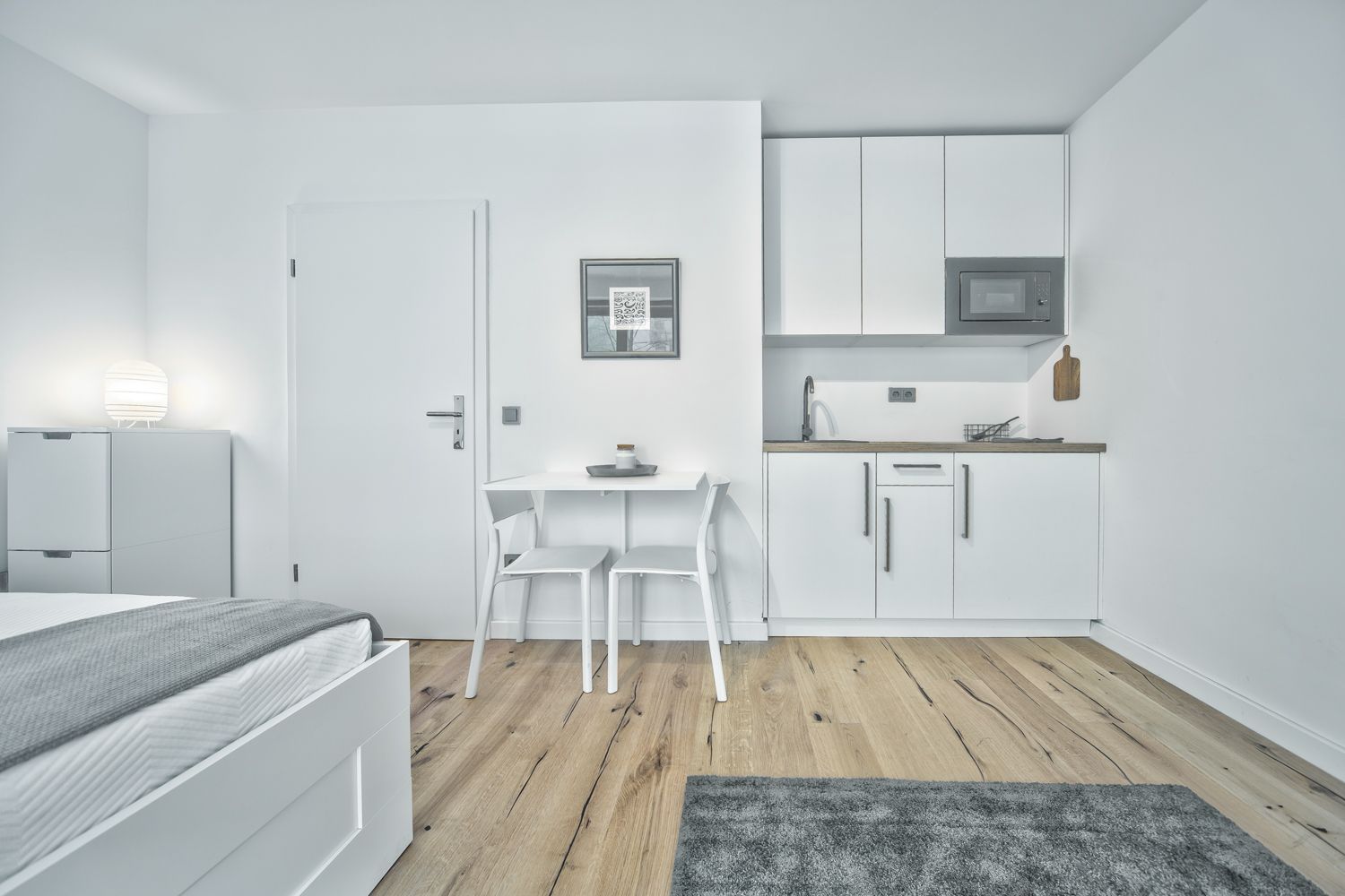 Wonderful & Nice Apartment Located In Düsseldorf - 1