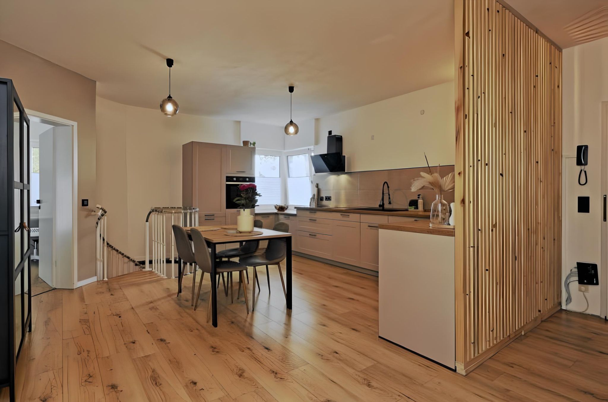 Modern, Spacious Maisonette Apartment Over 215sqm In A Quiet Location – From 01.01.2027 - 6