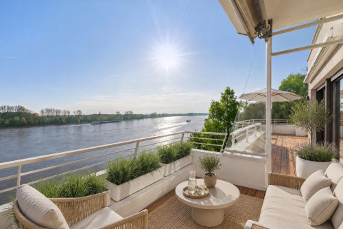 Exclusive living in a prime Rhine location