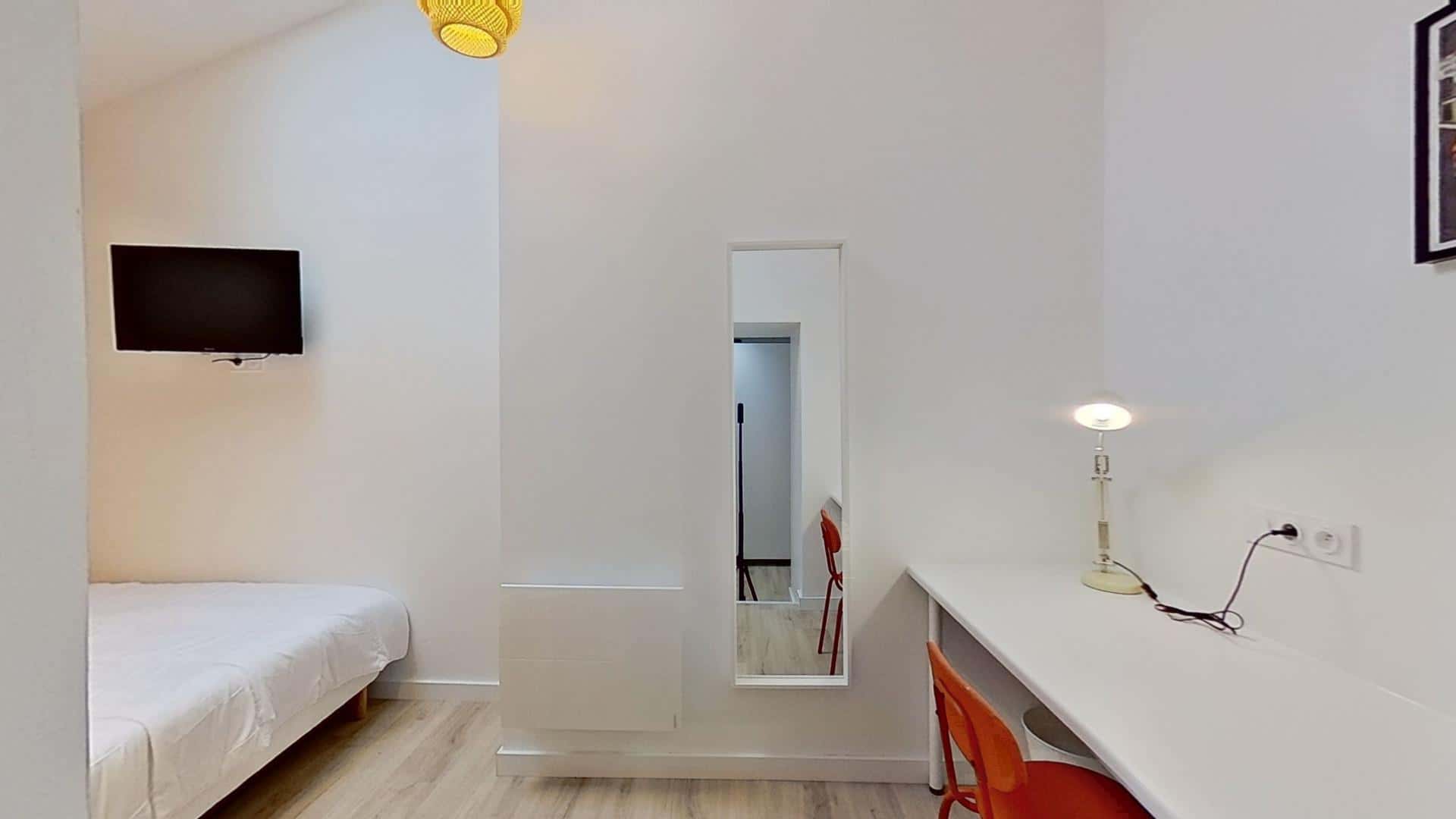 Chambre 1 - KERBLOAS - 1