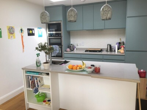 Room in family home. Females only - Gallery - 10