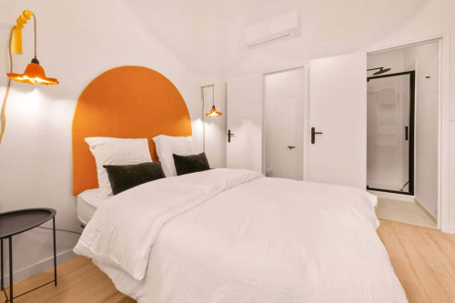 Room in Rue Francis de Pressensé, Saint-Fons for 290 m² with 12 bedrooms - Gallery - 2