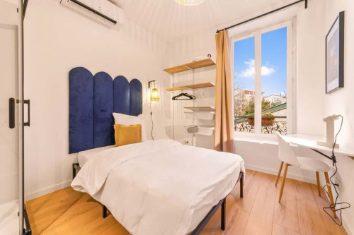 Room in Rue Francis de Pressensé, Saint-Fons for 290 m² with 12 bedrooms - Gallery - 3