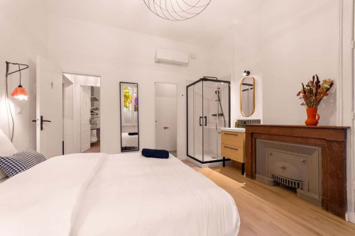 Room in Rue Francis de Pressensé, Saint-Fons for 290 m² with 12 bedrooms - Gallery - 2
