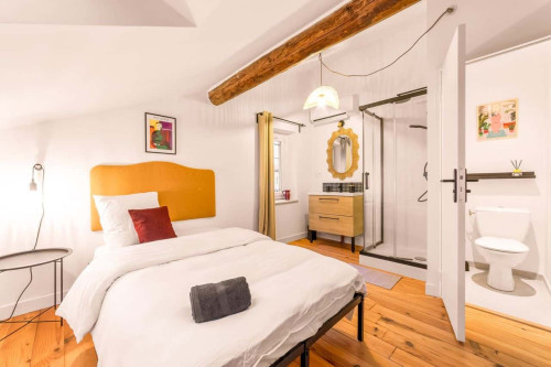 Room in Rue Francis de Pressensé, Saint-Fons for 290 m² with 12 bedrooms - Gallery - 5