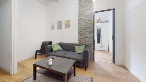 Room in Impasse Jean de Savignac, Marseille for 58 m² with 3 bedrooms - Gallery - 12