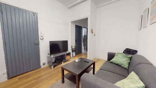Room in Impasse Jean de Savignac, Marseille for 58 m² with 3 bedrooms - Gallery - 10