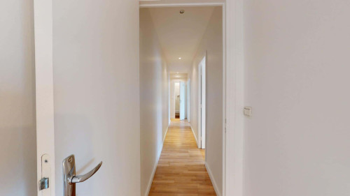 Room in Rue Robert, Lyon for 104 m² with 5 bedrooms - Gallery - 15