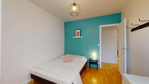 Room in Rue Robert, Lyon for 104 m² with 5 bedrooms - Gallery - 18