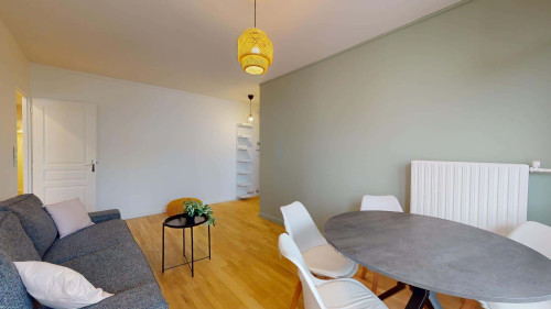 Room in Rue Robert, Lyon for 104 m² with 5 bedrooms - Gallery - 5