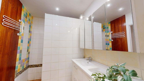 Room in Rue Robert, Lyon for 104 m² with 5 bedrooms - Gallery - 10