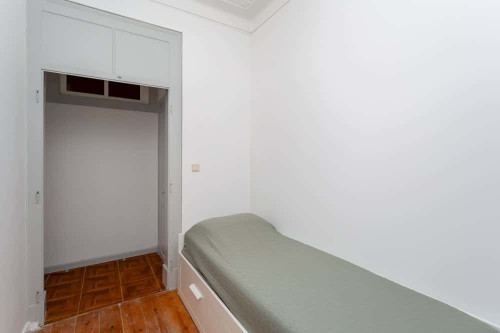 Room 1 - Rua do Desterro 9 3