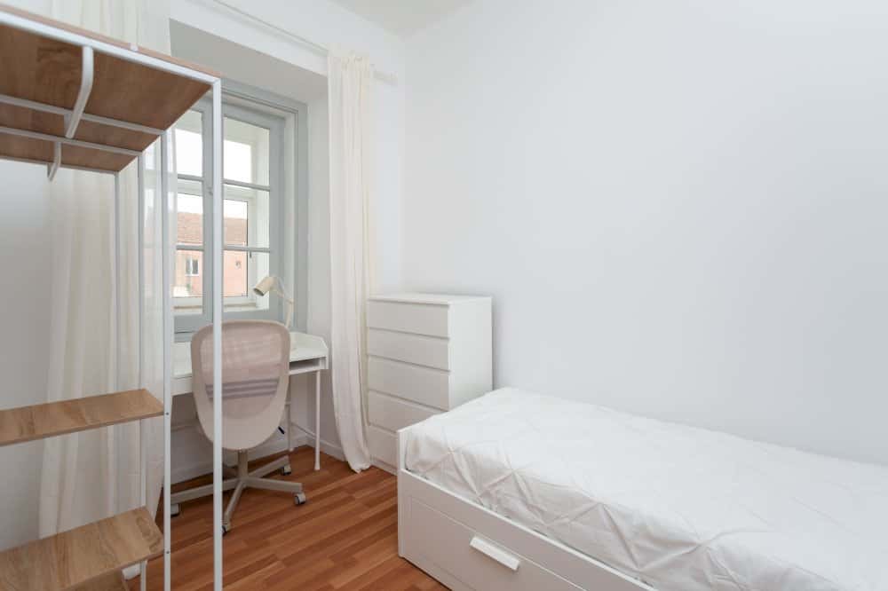 Room 6 - Rua Do Desterro 9 3 - 1