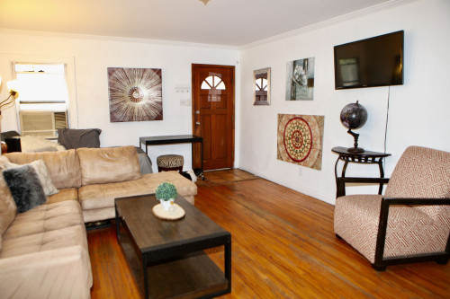 Trendy Designed House w/ Coworking  - Gallery -  4