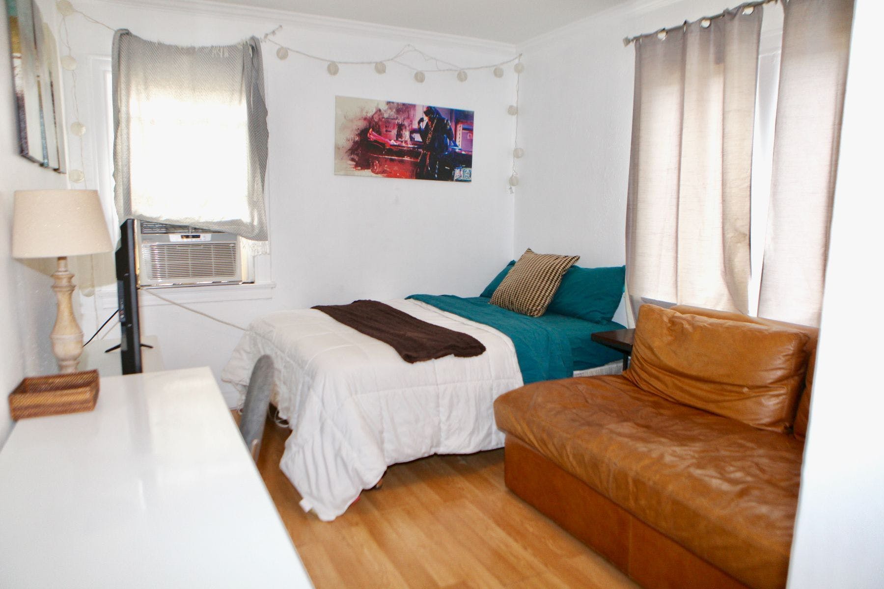  Private  -  Trendy Designed House w/ Coworking  - Gallery -  25