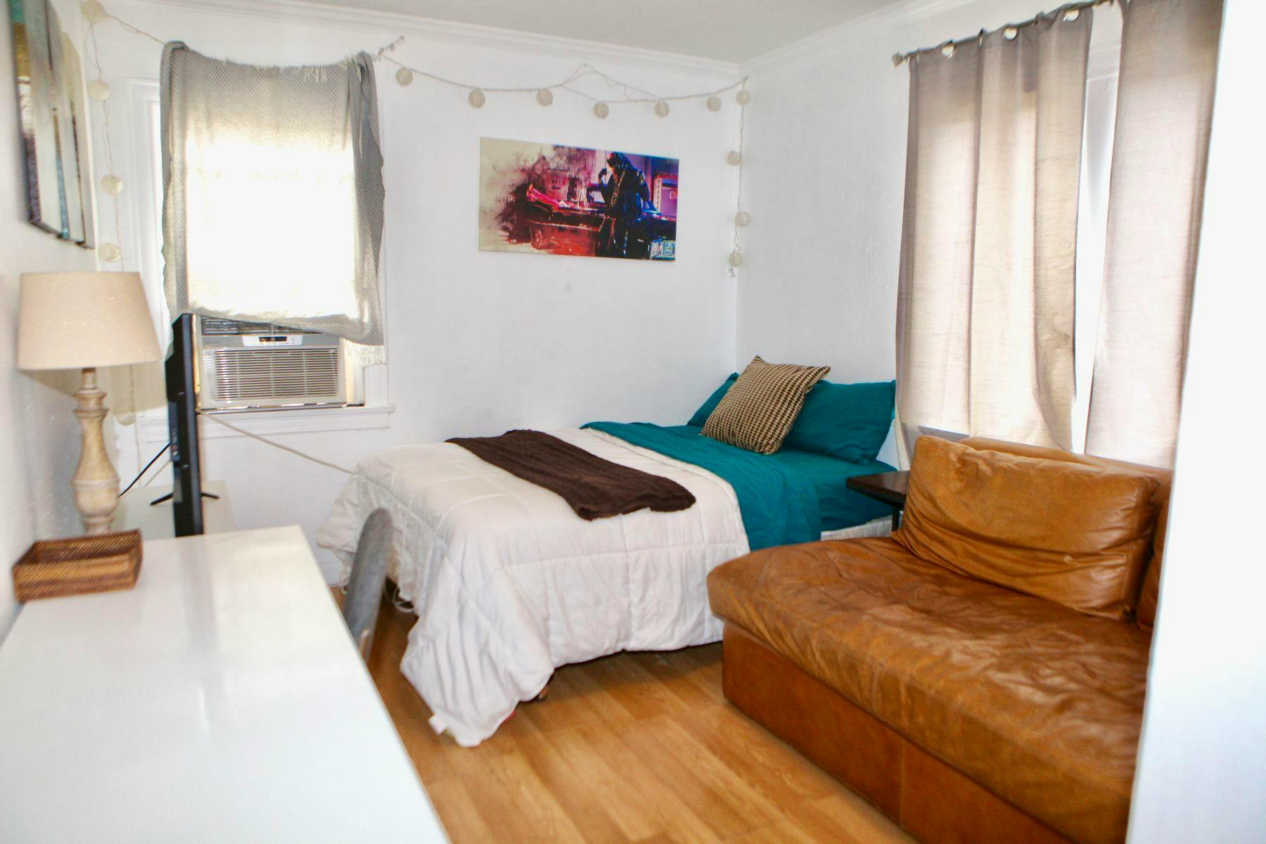 Private  -  Trendy Designed House w/ Coworking  - Gallery -  20
