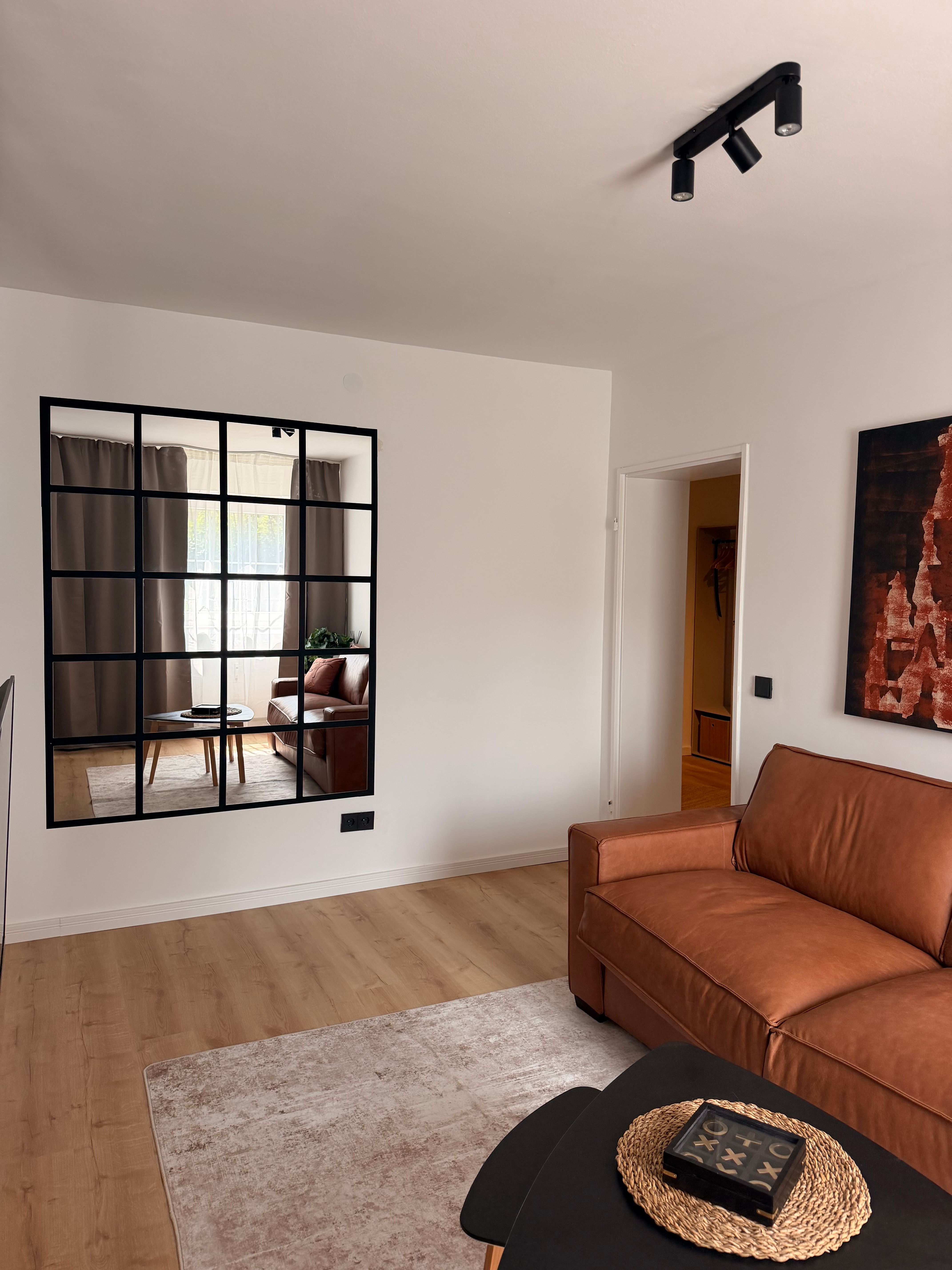 Budget Home | Stylish Apartment Near Cologne - 13