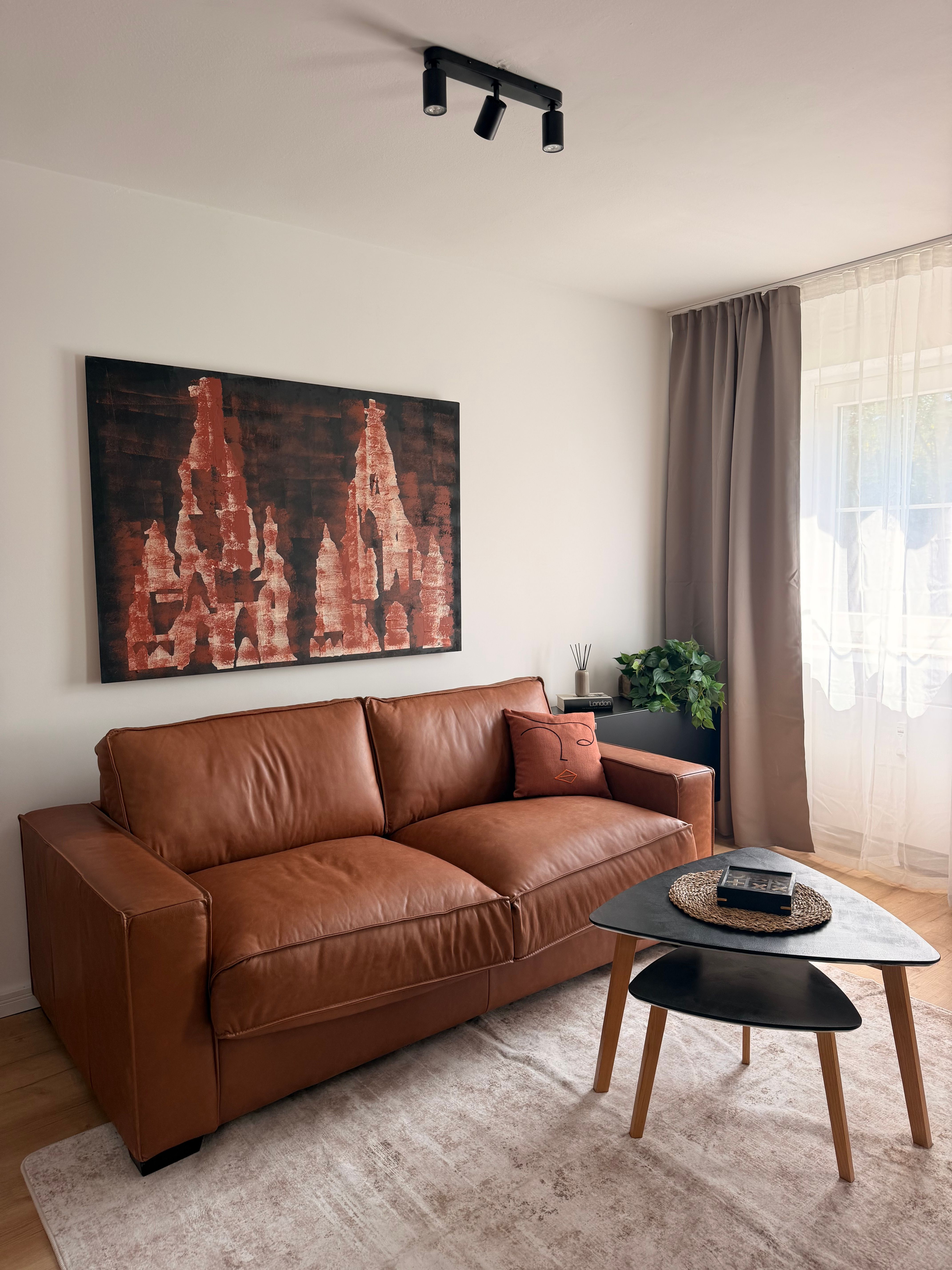 Budget Home | Stylish Apartment Near Cologne - 14