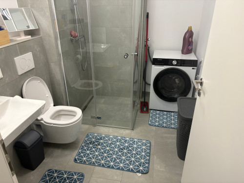 Modern Furnished 2-Room Apartment with Balcony in Frankfurt-Gallus - Gallery - 7