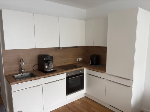 Modern Furnished 2-Room Apartment with Balcony in Frankfurt-Gallus - Gallery - 3