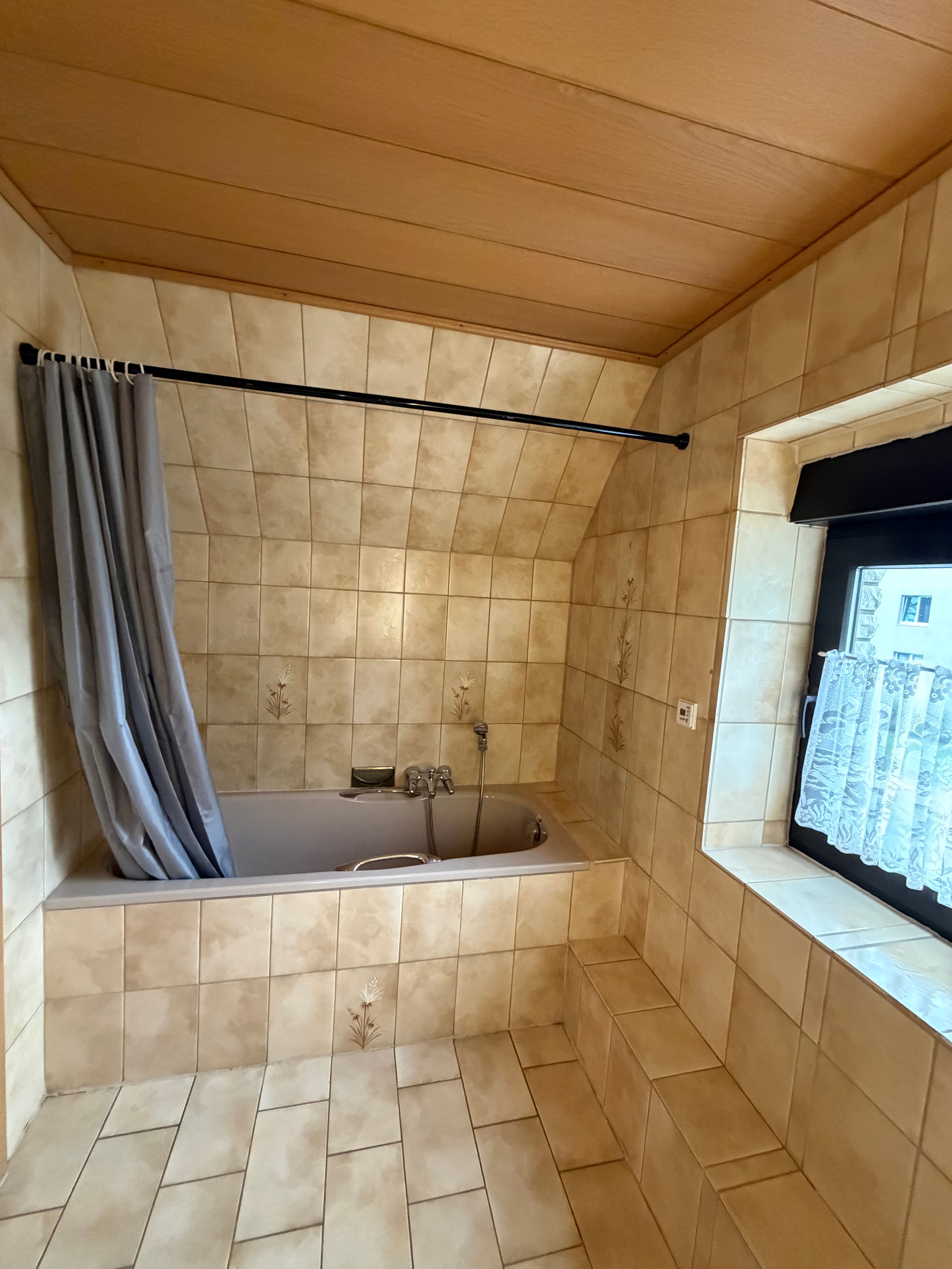 Nice, Cozy Apartment Located In Hamm - 4