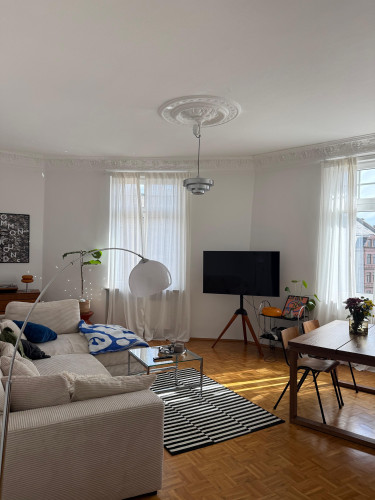 Stylish 3-room period apartment in Nordend, fully furnished, Jan 1 – Apr 30, 2027