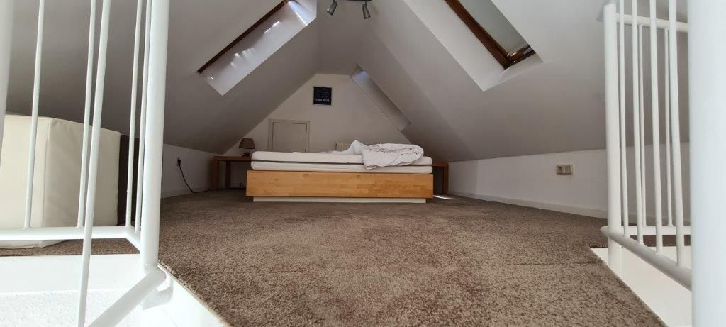 Fashionable Maisonette Apartment In Stuttgart - 10