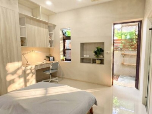 A standalone wooden cabin-style vil - Gallery - 14