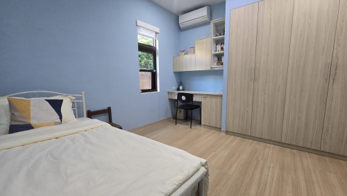 A standalone wooden cabin-style vil - Gallery - 2