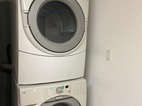 cozy and big room near costco. - Gallery - 3