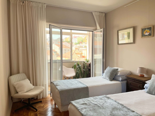 Spacious Apartment in Rua da Bica do Sapato, Lisboa for 100 m² with 2 bedrooms - Gallery - 12
