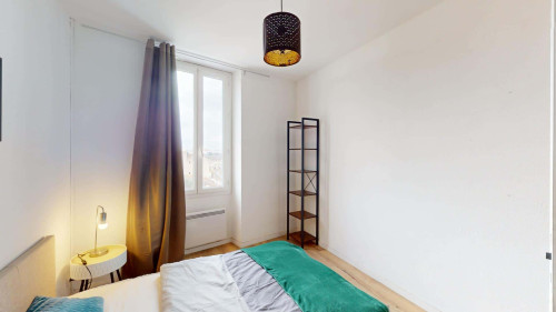 Room in Rue François Simon, Marseille for 64 m² with 4 bedrooms - Gallery - 2