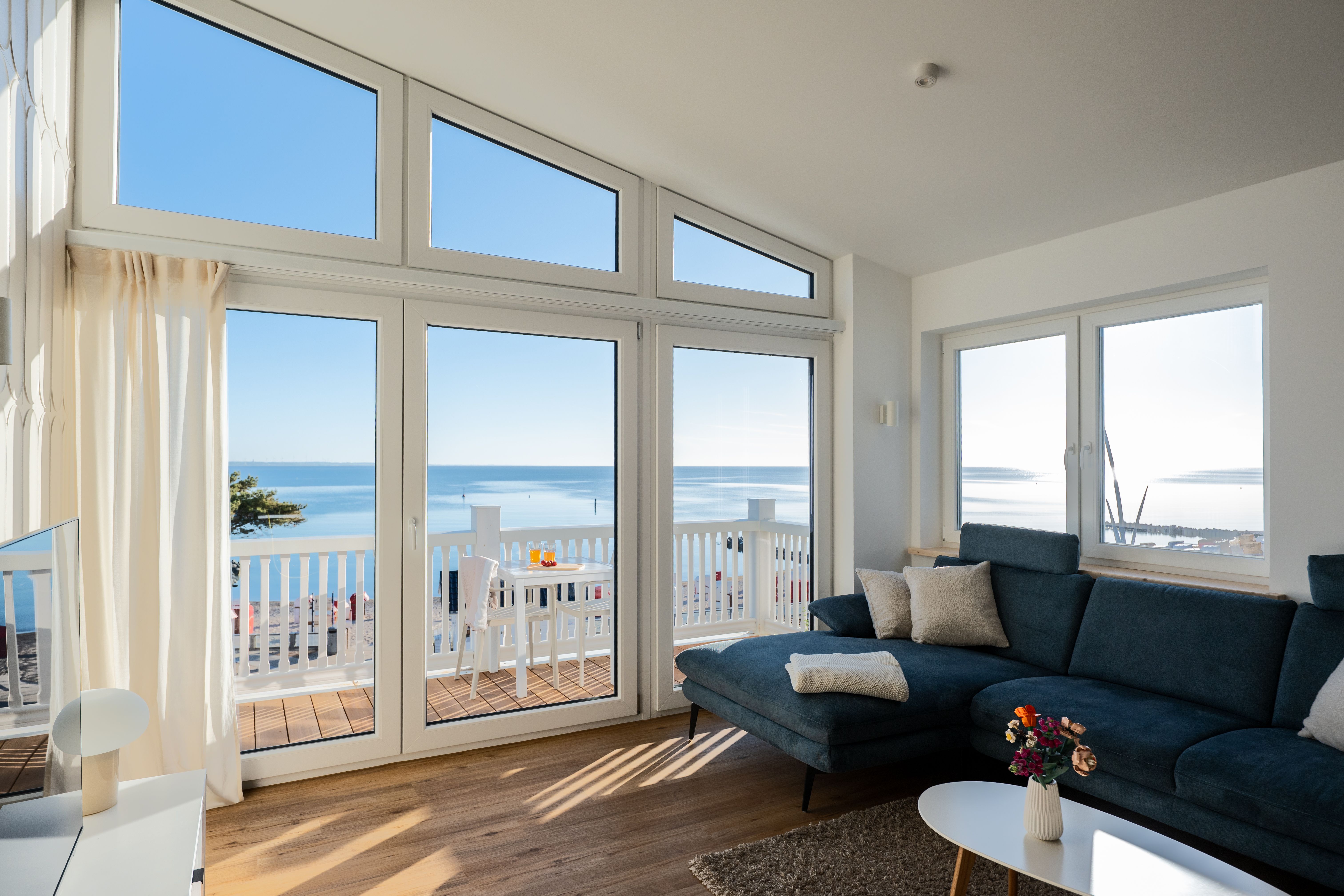 Stunning Residence With Panoramic Sea Views Directly On Niendorf Beach - 18