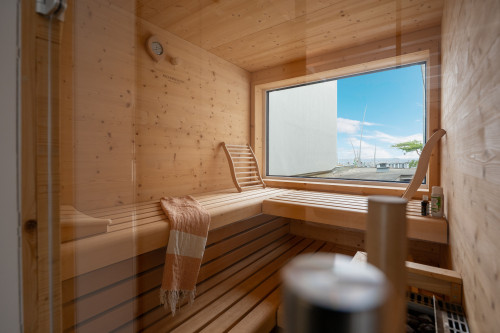 Beachfront Loft-style Design Apartment with Sauna - Gallery - 9