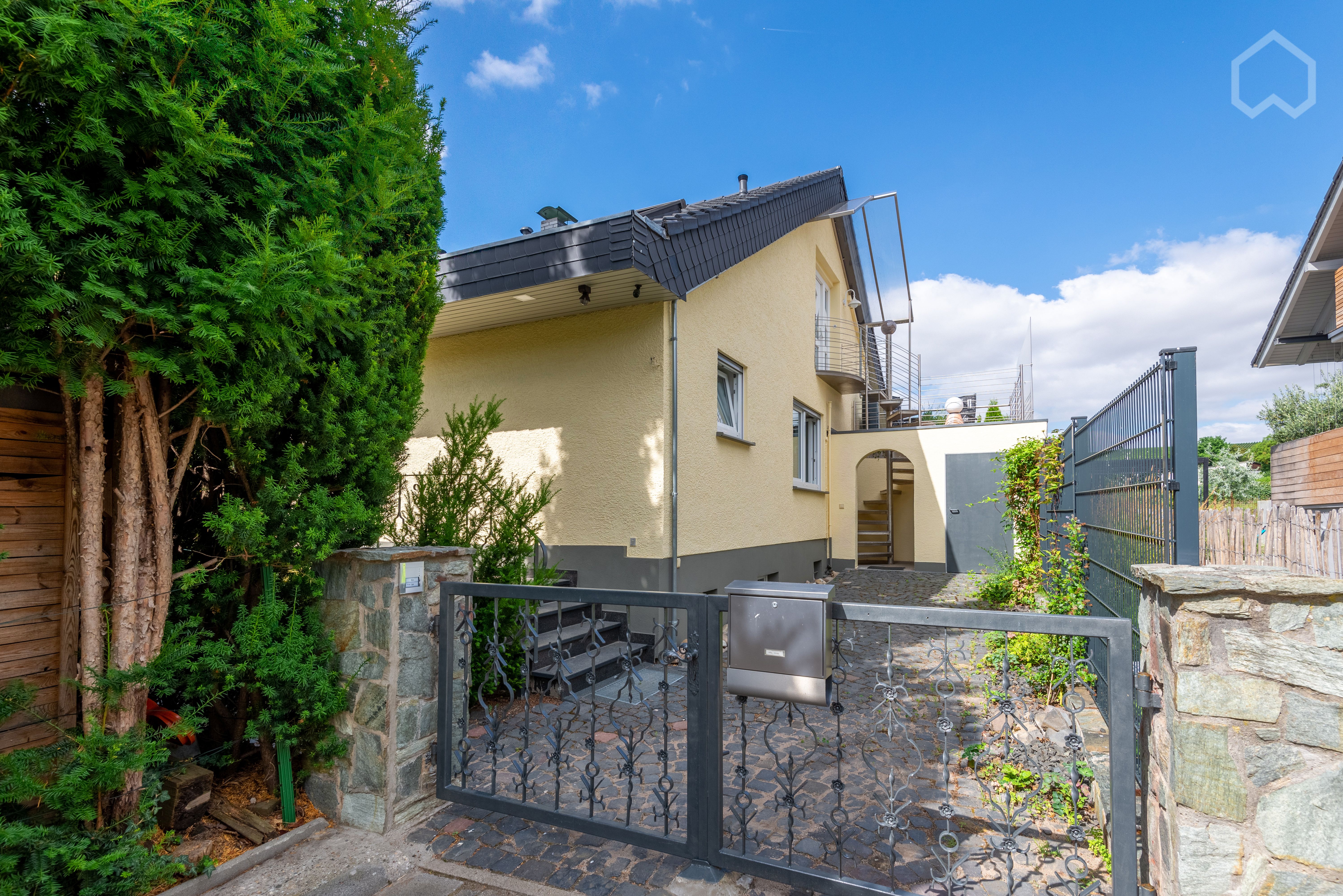 Beautiful Furnished Apartment In Bodenheim - 1