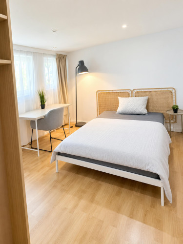Spacious 5-Bedroom Apartment in Central Frankfurt | Zeil - Gallery - 19