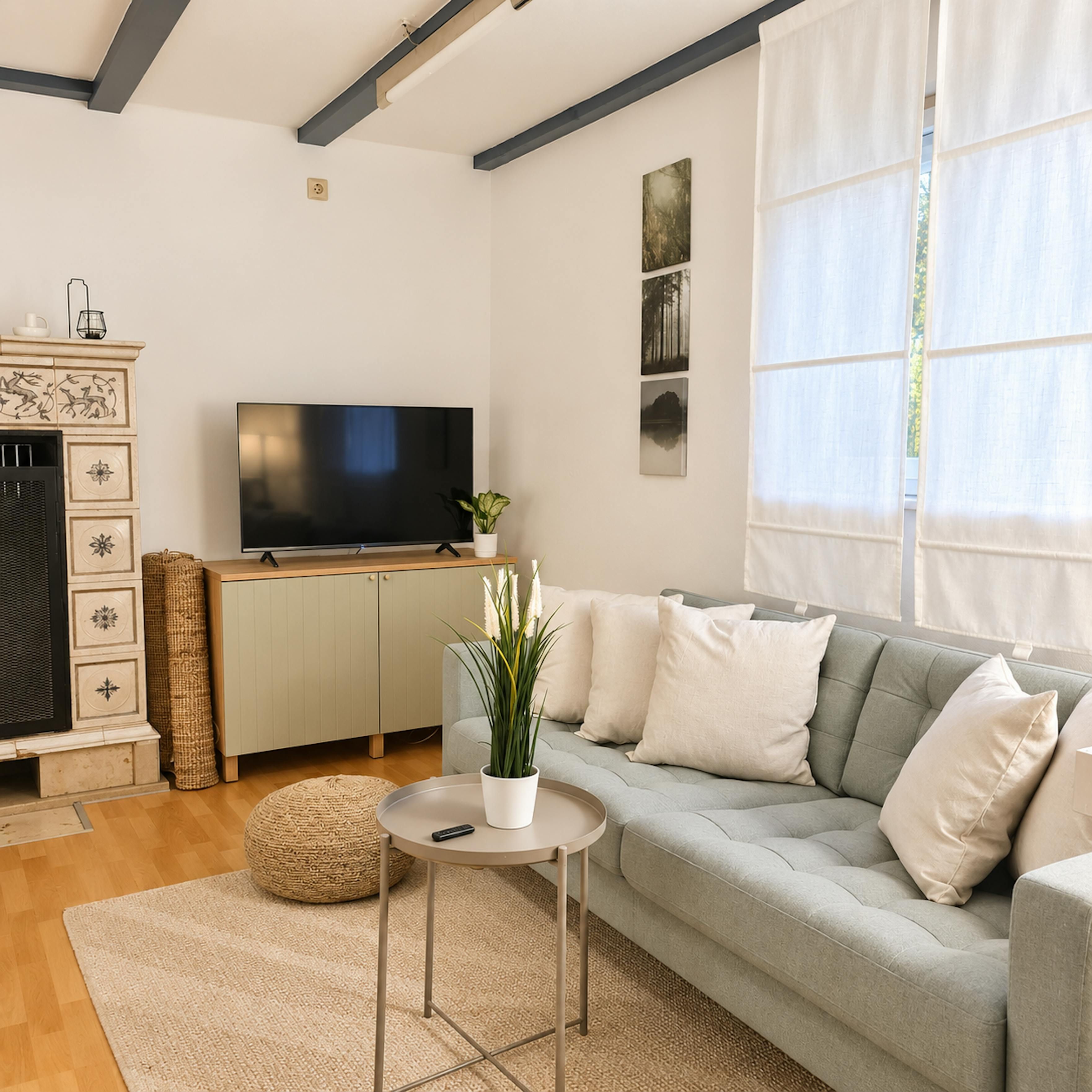 Spacious 5-Bedroom Apartment In Central Frankfurt | Zeil - 10