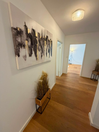 Spacious 4-Bedroom Apartment in Central Frankfurt | Zeil - Gallery - 2