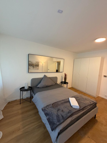 Spacious 4-Bedroom Apartment in Central Frankfurt | Zeil