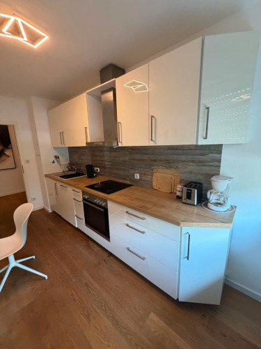 Spacious 4-Bedroom Apartment in Central Frankfurt | Zeil - Gallery - 11