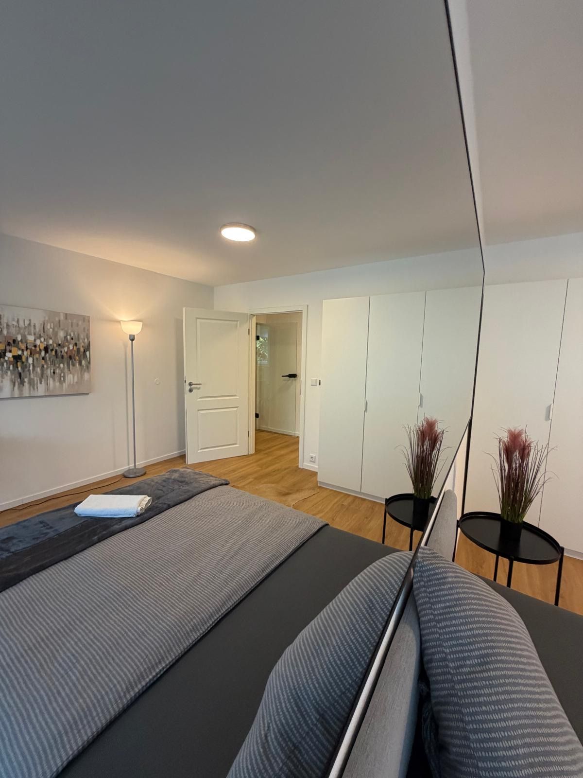 Spacious 4-Bedroom Apartment In Central Frankfurt | Zeil - 22