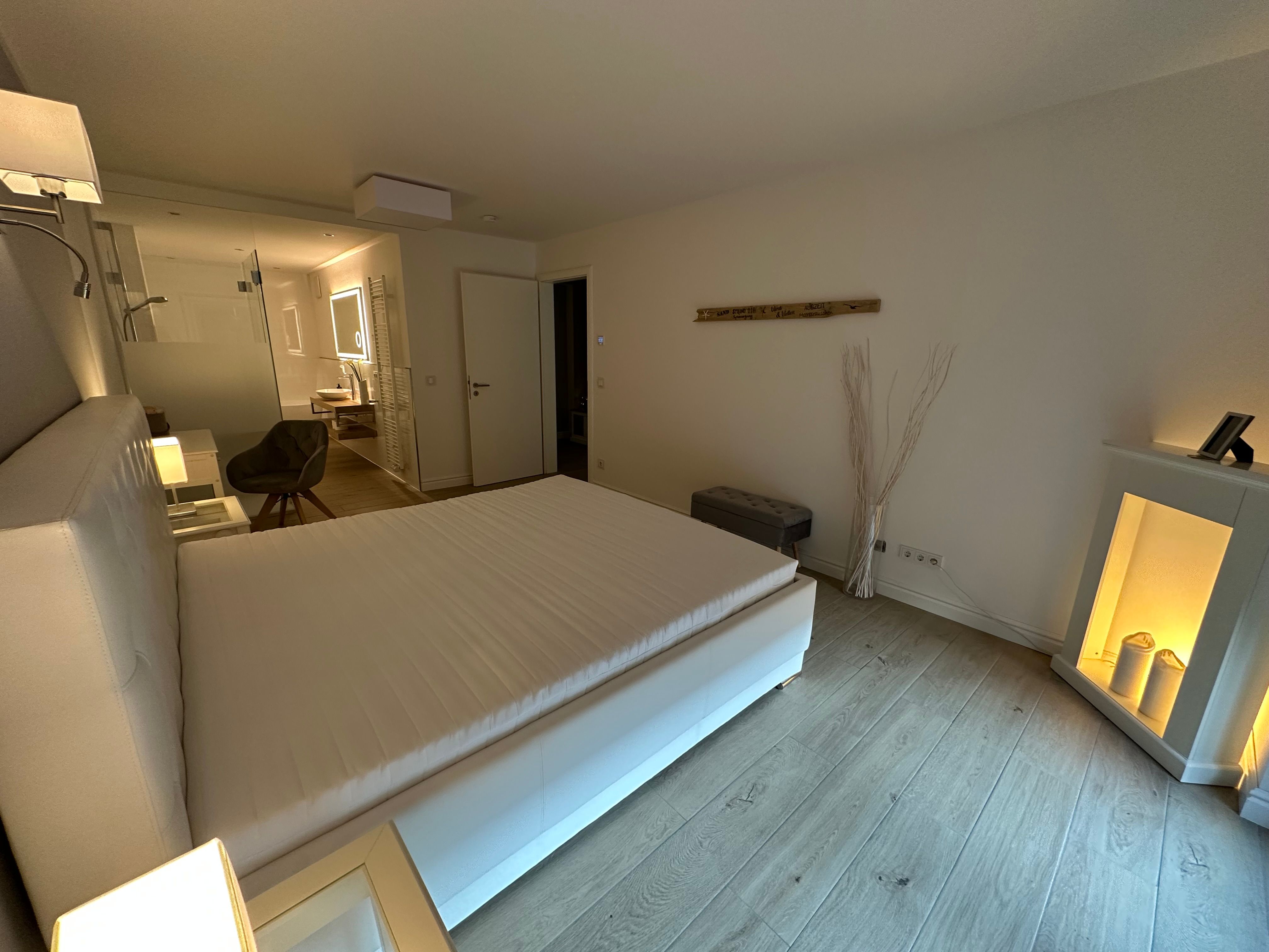 Prestigious Designer Apartment With Private City Garden Next To Unikliniken - 14